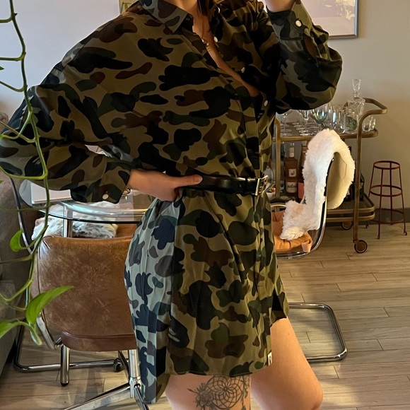 BNWT Bathing Ape Bape 1st Camo Shirt Onepiece Green Small - Picture 4 of 5